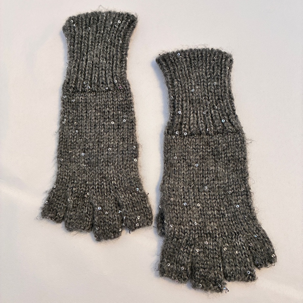 Mixit Women's Knit Gray/ Silver Sequins Fingerless Gloves One Size